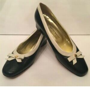 Bruno magli vintage chanel like bow pumps/shoes/heels 5.5 womens
